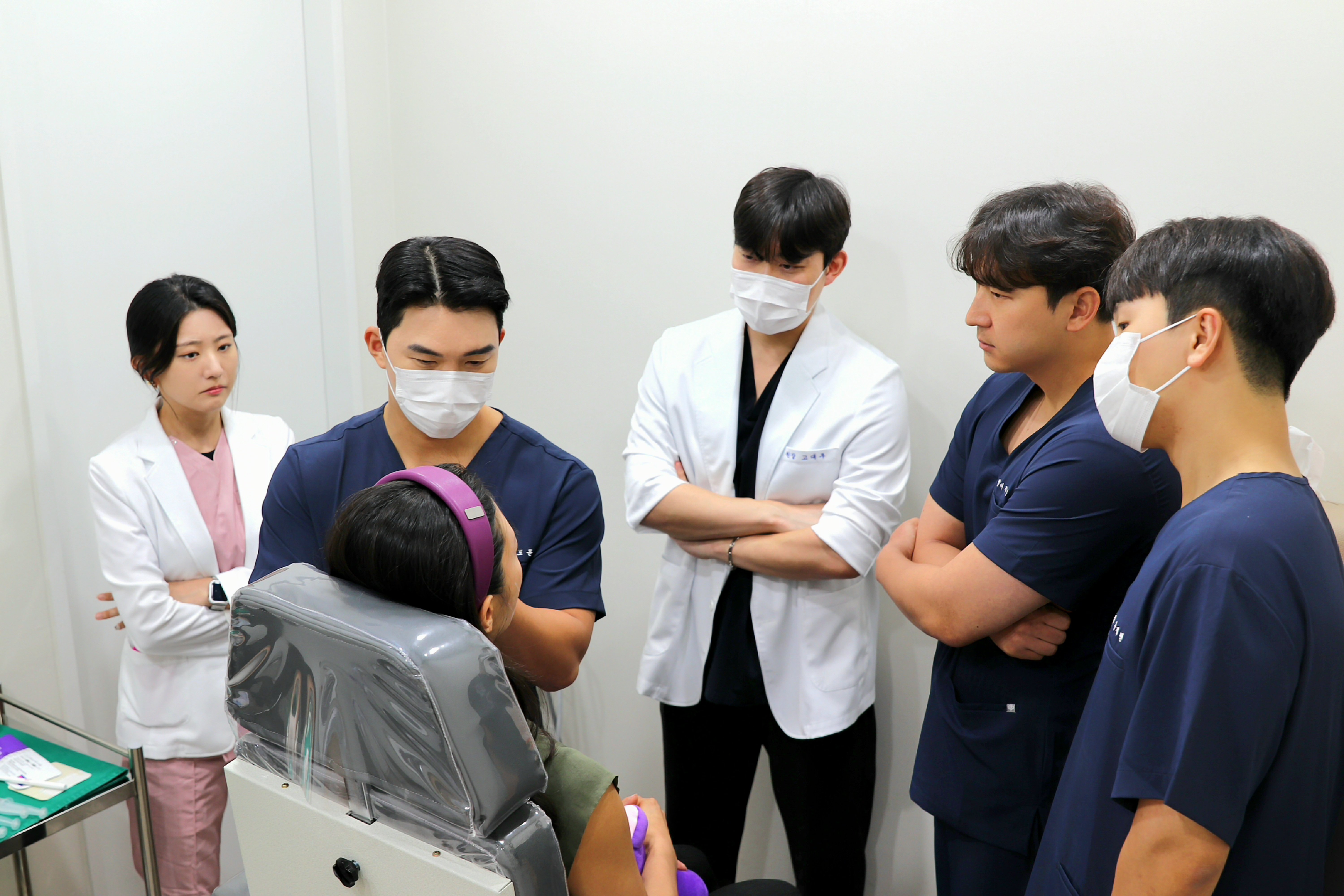 foreigner friendly dermatology clinic Seoul